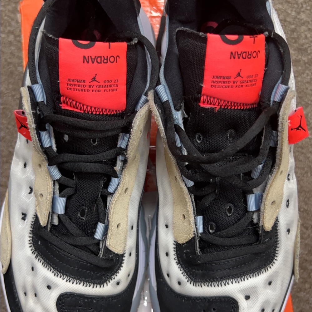 Jordan shoes. 9/10 condition.